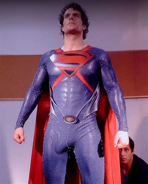 henry cavill bulge